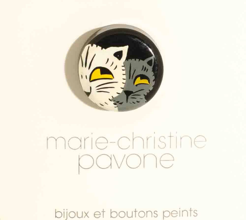 Button Fluffy Cats on Galalith Black Button - Galalith – Vintage Jewelry - handcrafted by Pavone by Pavone