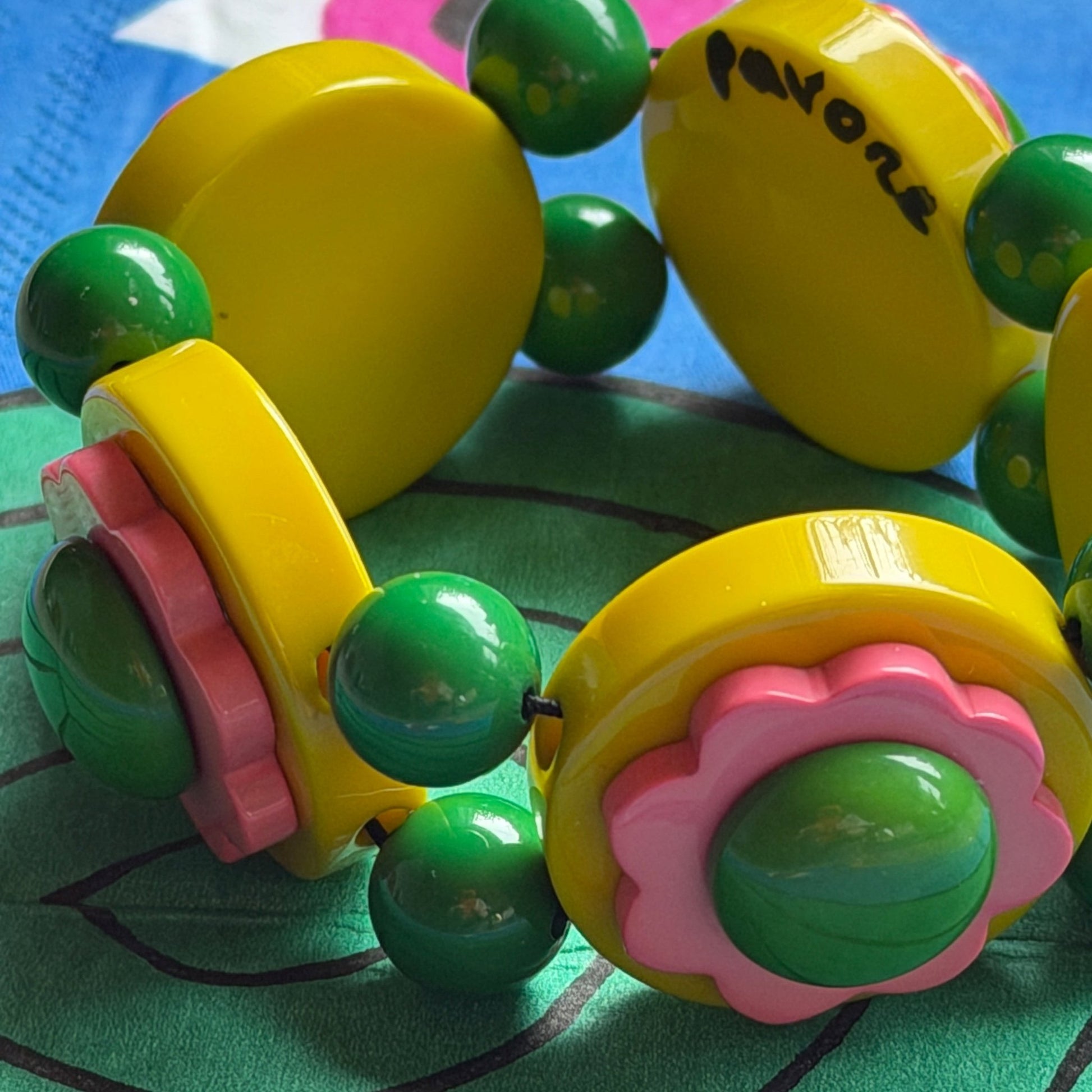 Anise Green, Candy Pink and Apple Green Flowers Bracelet - Galalith – Vintage Jewelry - handcrafted by Pavone by Pavone