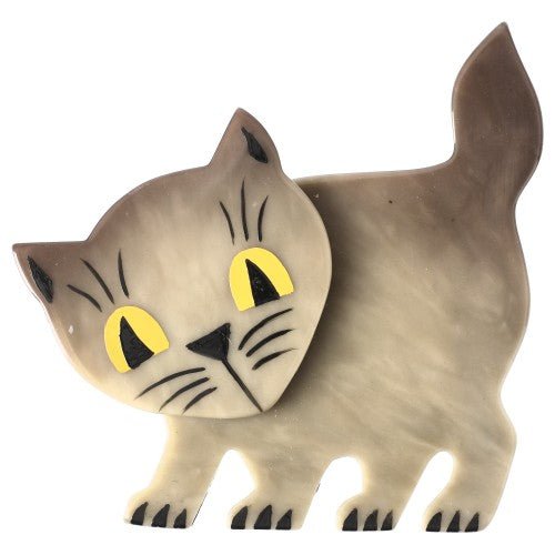 Beige Amazed Cat Brooch - Galalith – Vintage Jewelry - handcrafted by Pavone by Pavone