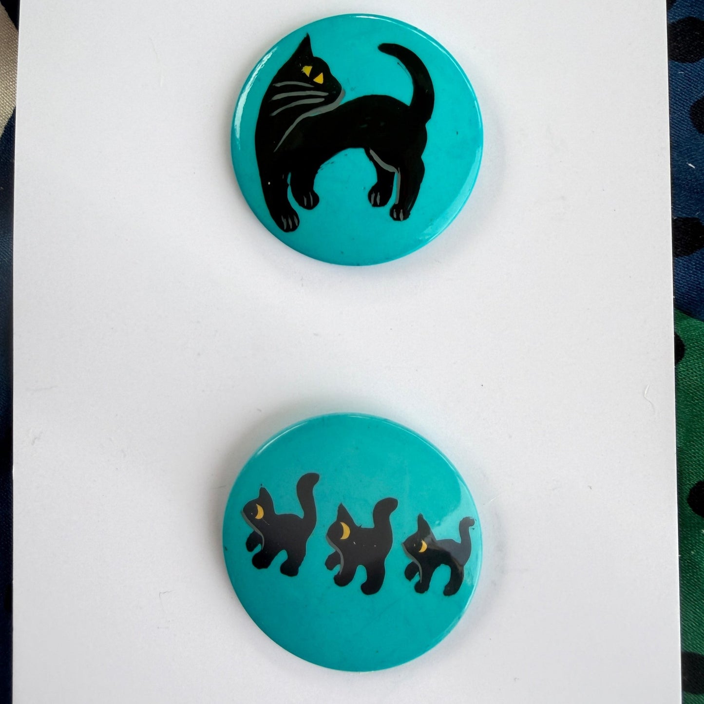 Buttons : Black Family Cat on Turquoise Blue Galalith Buttons (Set of 2 Buttons) diameter 28mm - Galalith – Vintage Jewelry - handcrafted by Pavone by Pavone