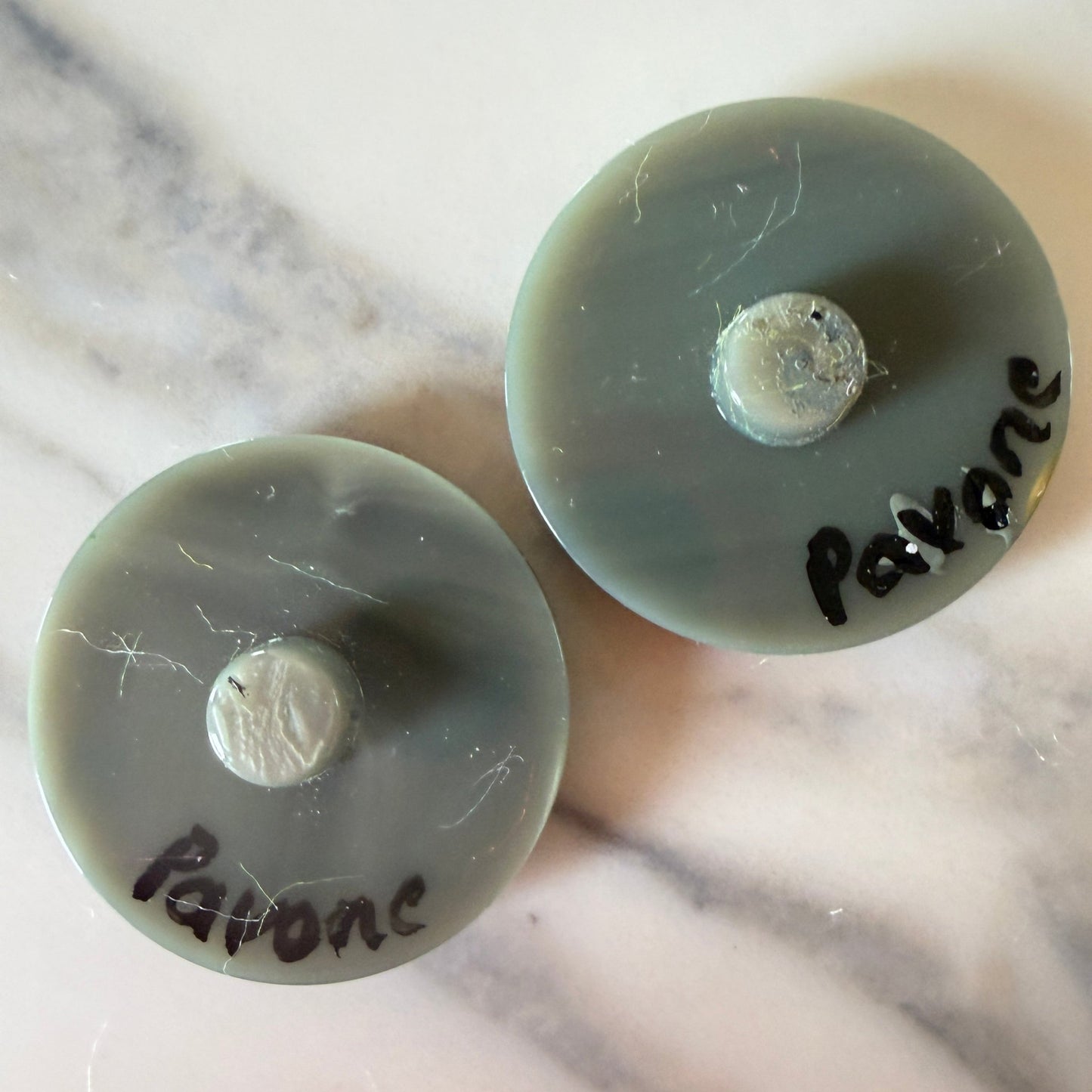 Buttons : Black Scarf Cat on Pearly Grey Galalith Buttons (Set of 2 Buttons) Diameter 28mm - Galalith – Vintage Jewelry - handcrafted by Pavone by Pavone