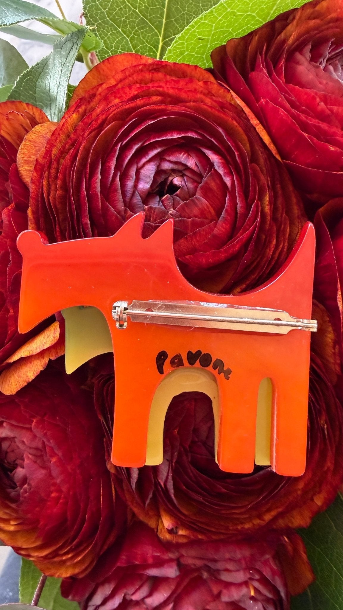 Orange and Anise Green Double Dog Brooch - Galalith – Vintage Jewelry - handcrafted by Pavone by Pavone