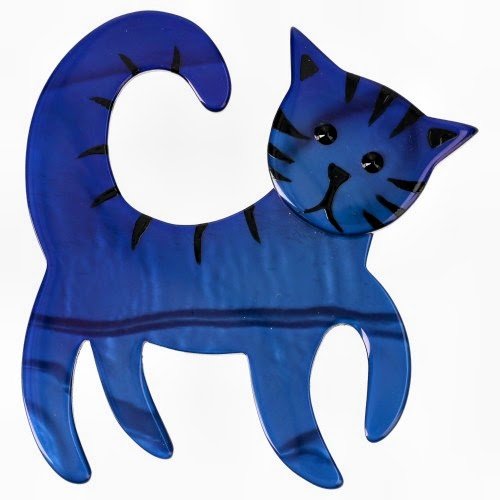Sapphire Blue Tigron Cat Brooch - Galalith – Vintage Jewelry - handcrafted by Pavone by Pavone