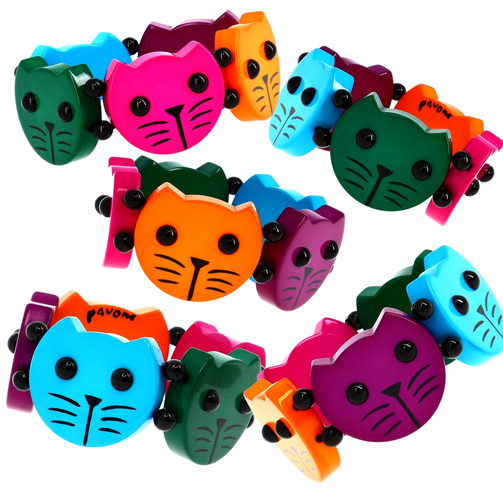 Multicolored Round Cat Head Bracelet in galalith