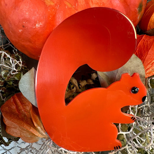 Orange Squirrel Brooch - Galalith – Vintage Jewelry - handcrafted by Pavone by Pavone